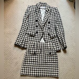Veronica Beard Black & White Houndstooth Jacket and Skirt Suit Set 00
